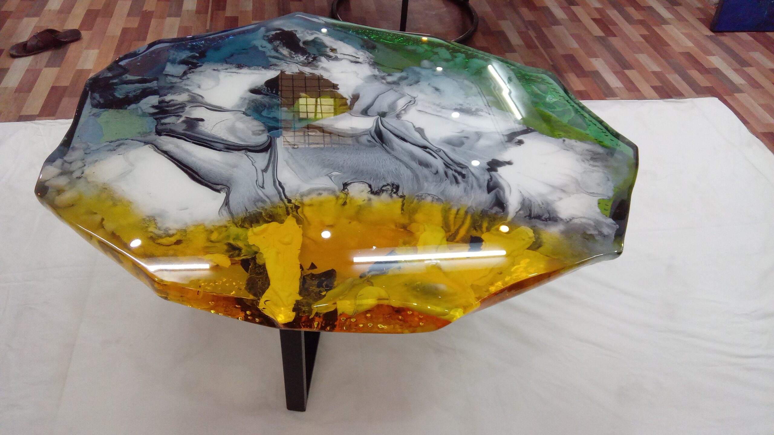 Epoxy Resin Crystal Center Table | Handmade Gemstone Art Furniture for Modern Interiors - Image 4