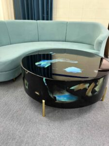 EPOXY RESIN ROUND CENTER TABLE